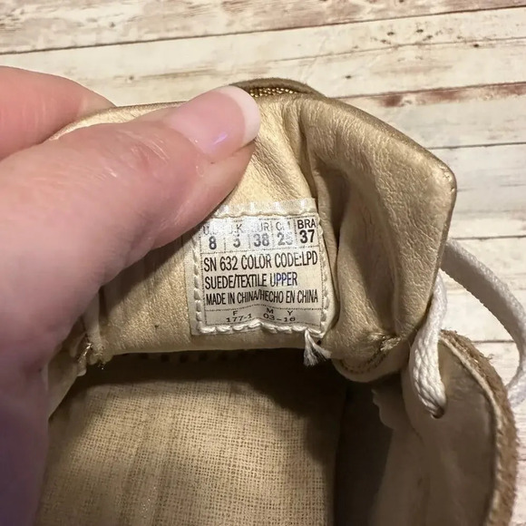 Skecher's Glitter Leopard Love Sneakers Size 8 Suede Textiles Memory Foam Gold - Picture 8 of 10